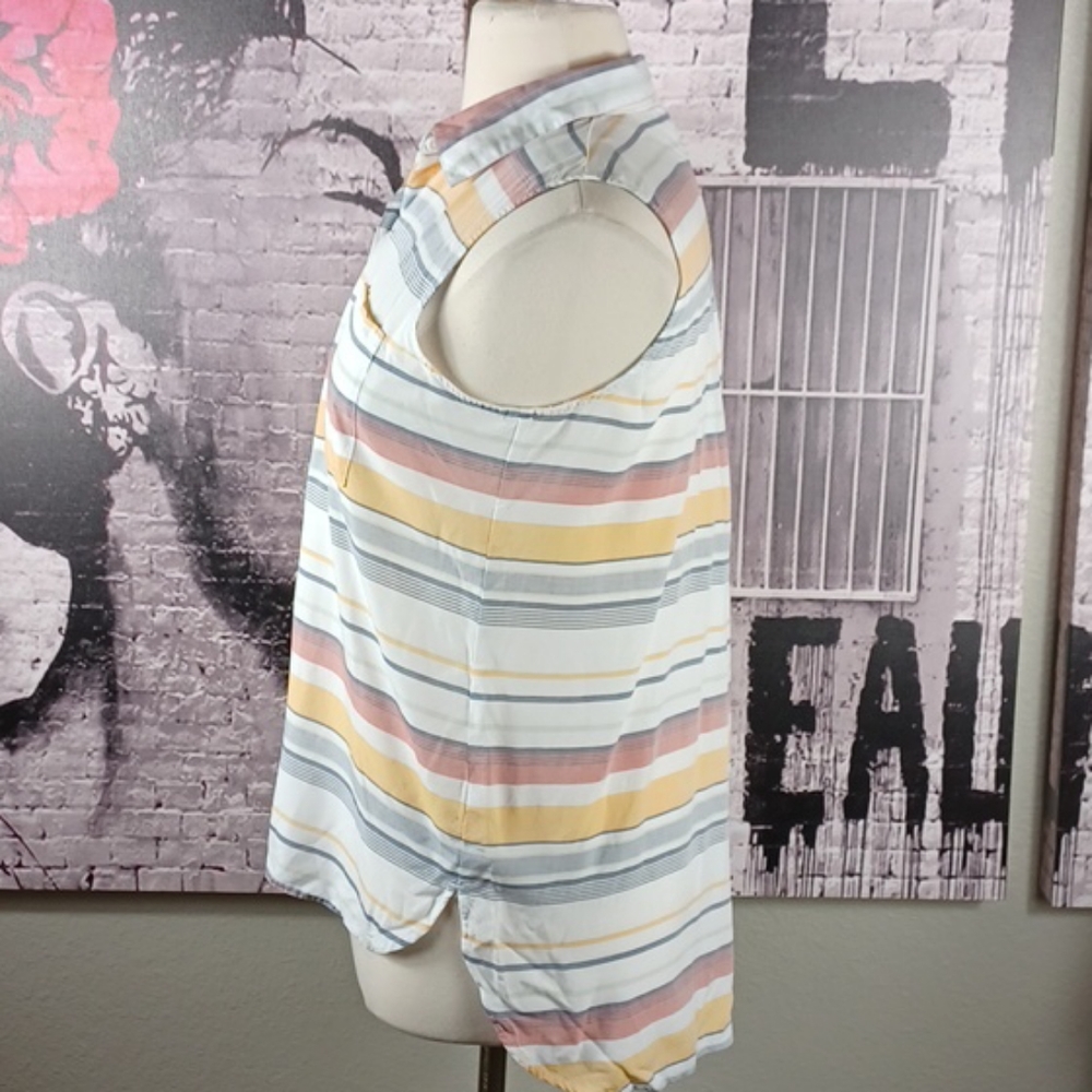 ❤️6 items for $30 sale!!❤️ Beachlunchlounge Stripped  Sleeveless Top - Picture 3 of 7